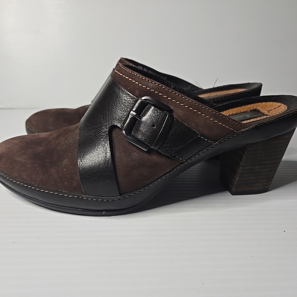 Clarks Shoes - Clarks Artisan Women's 9 Brown and Black Heeled Mules Buckle